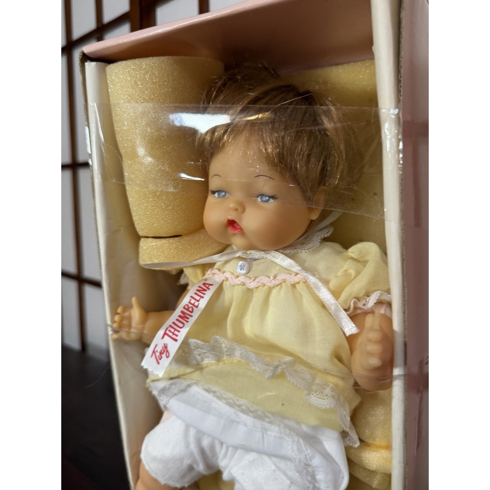 Thumbelina Doll Vintage w/ Box Original Outfit 2001 Painted Face Brown Hair